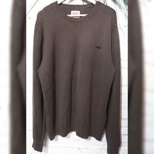 Levi's sweater